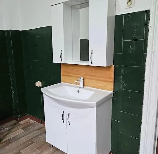 Rez-de-chaussee Lägenhet *